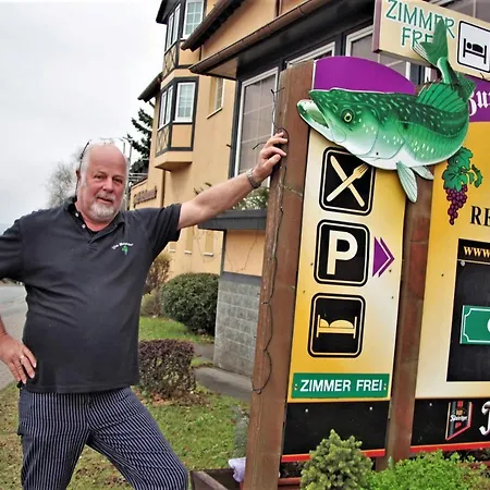 & Restaurant Zur Weintraube Hotel Jena