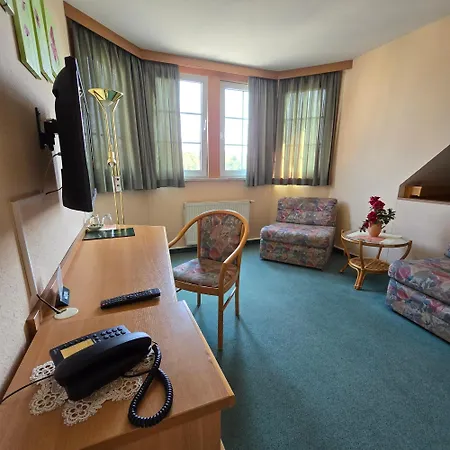 & Restaurant Zur Weintraube Jéna