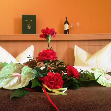 & Restaurant Zur Weintraube