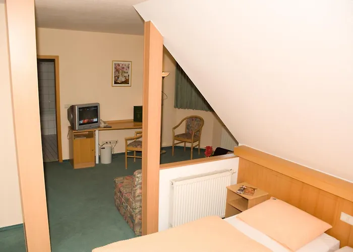 & Restaurant Zur Weintraube