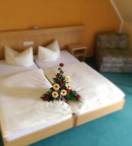 & Restaurant Zur Weintraube 3*