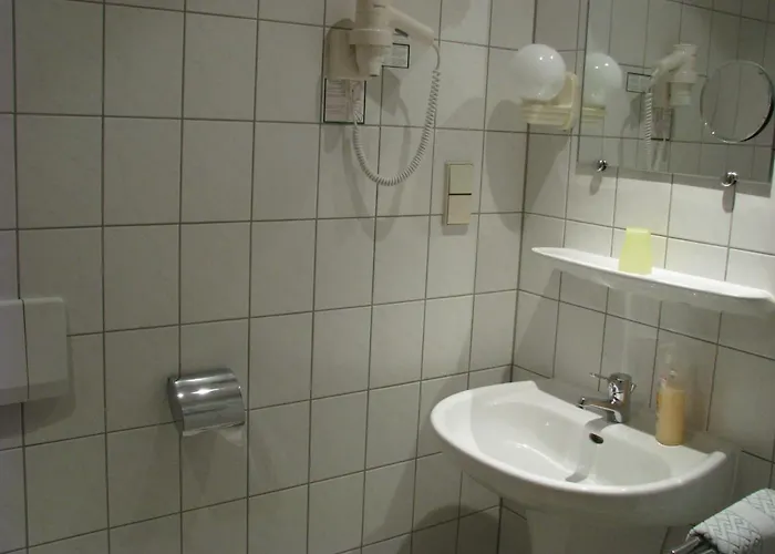 & Restaurant Zur Weintraube Jena